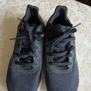 Men’s Adidas Ortholite sneakers, size 8 in excellent condition
